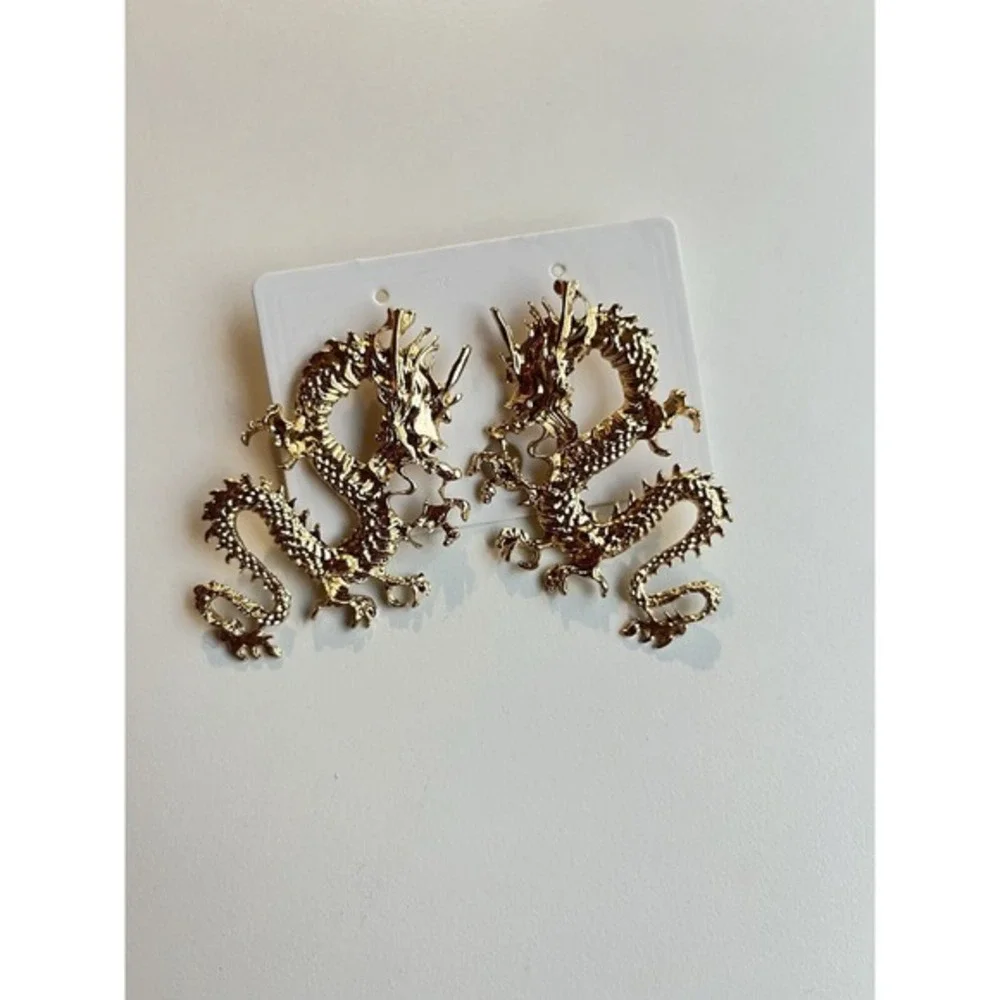 Dragon Statement Earrings Womens OS Gold Like New Mythical Celestial Studs‎